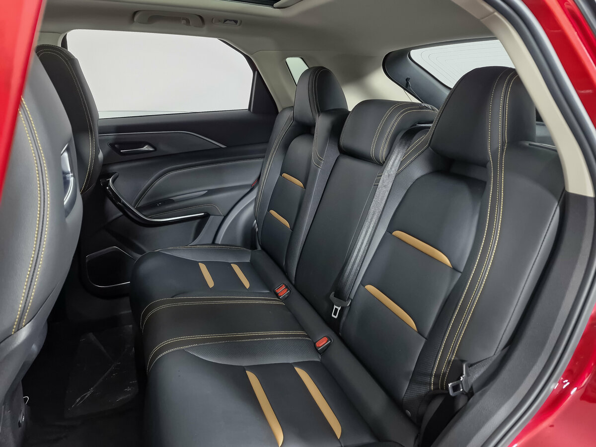 FAW Bestune T77 с пробегом — 2024 год. Фото: #11