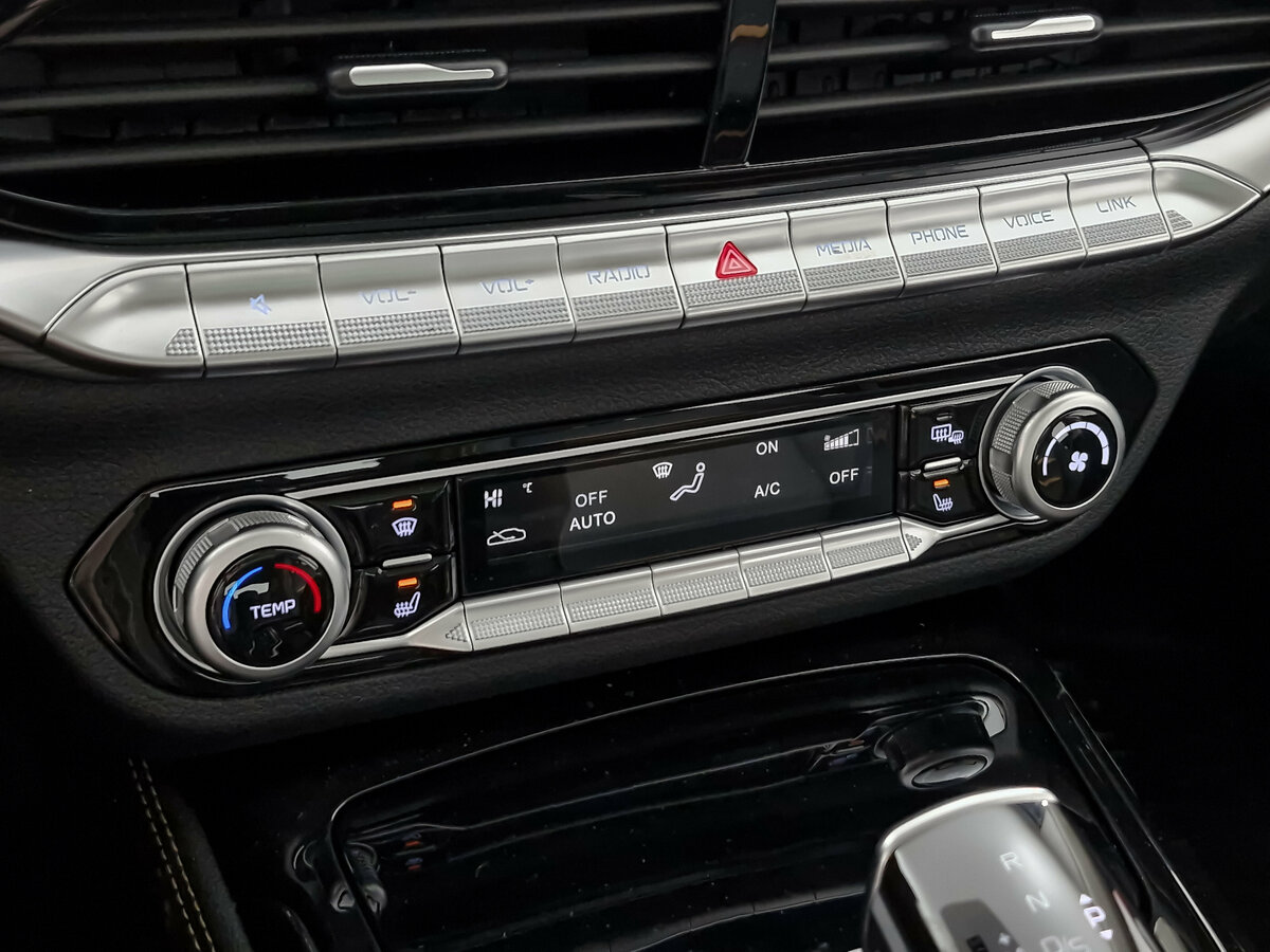 FAW Bestune T77 с пробегом — 2024 год. Фото: #21