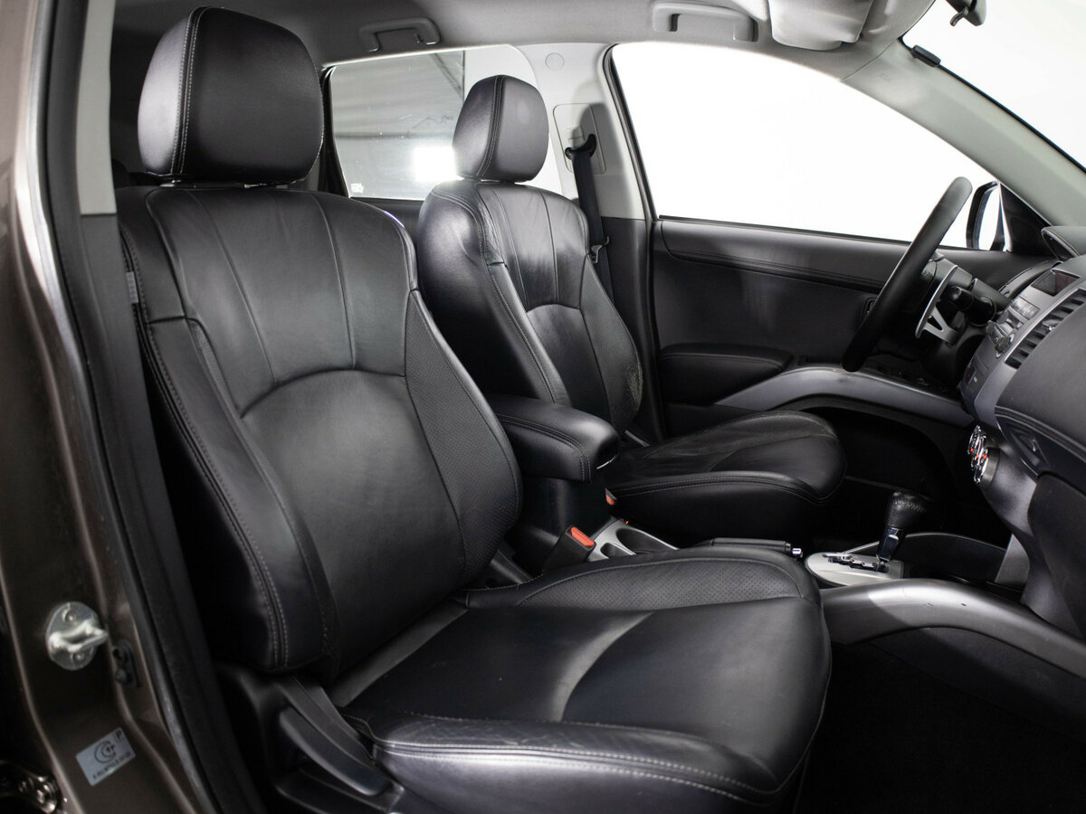 Peugeot 4007 с пробегом — 2012 год. Фото: #14