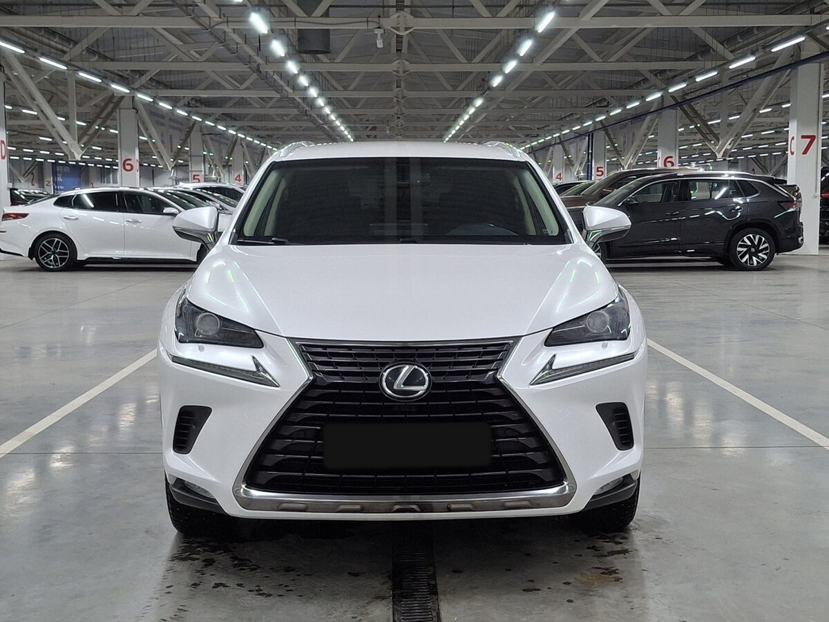 Lexus NX с пробегом — 2018 год. Фото: #1