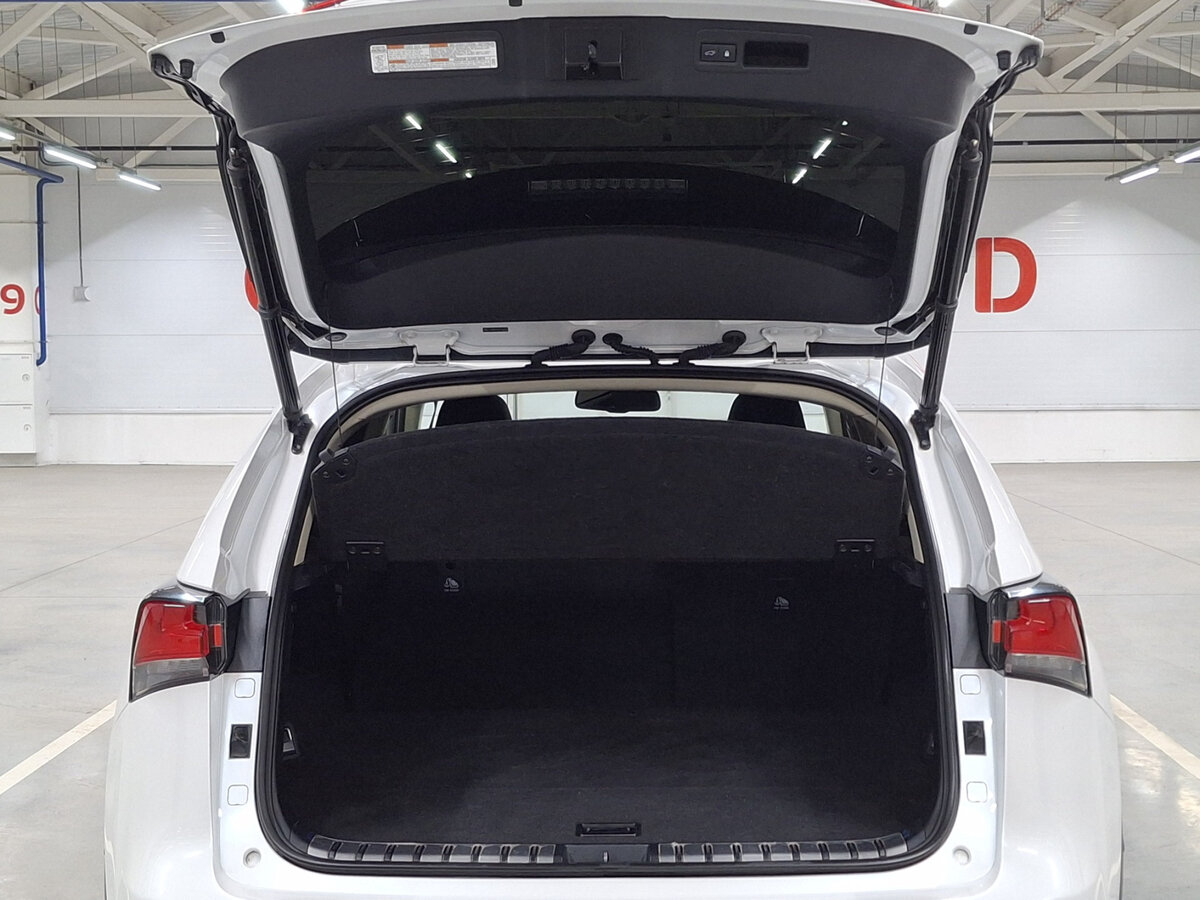 Lexus NX с пробегом — 2018 год. Фото: #8