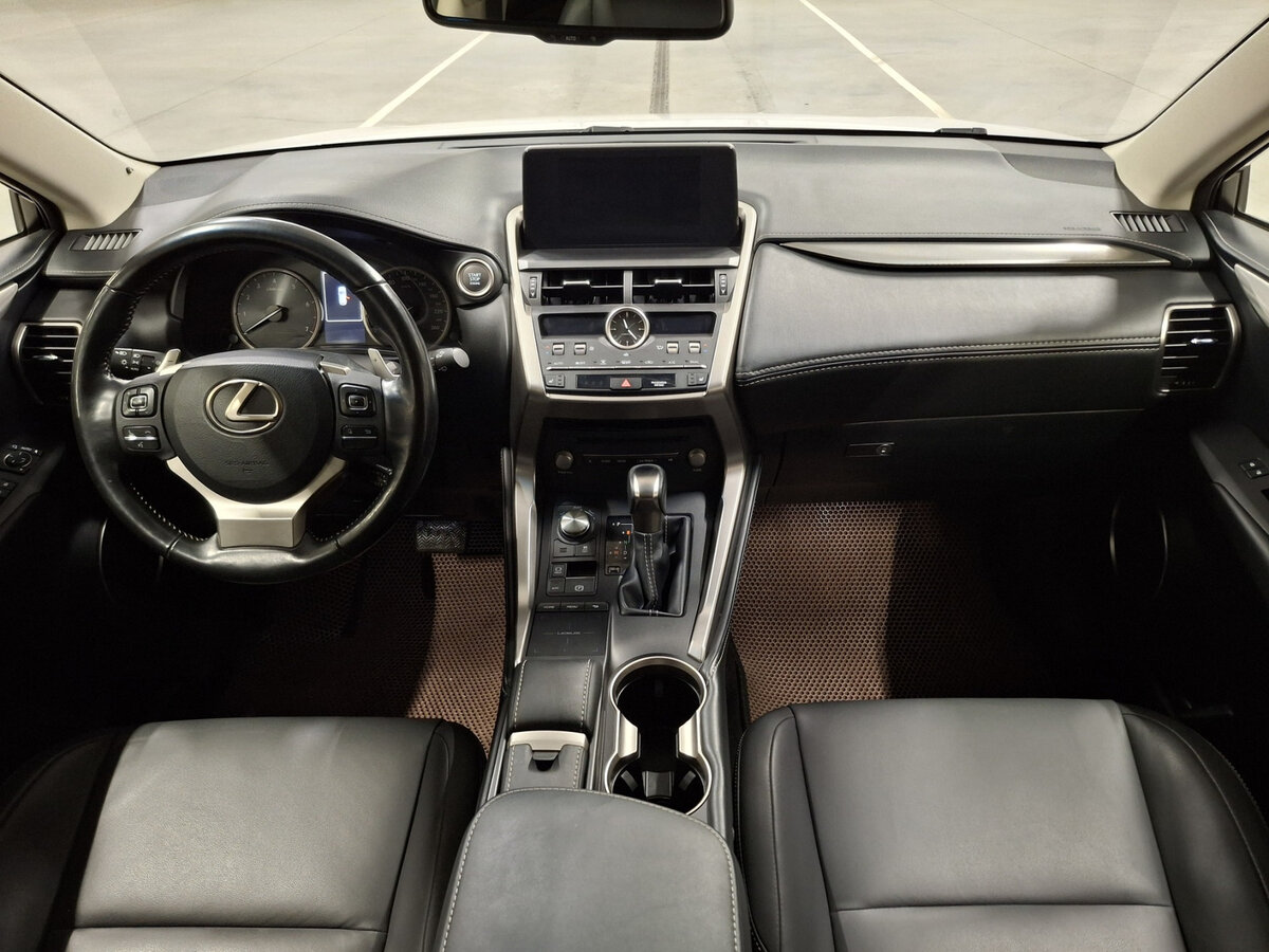 Lexus NX с пробегом — 2018 год. Фото: #12