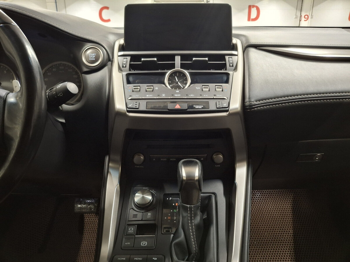 Lexus NX с пробегом — 2018 год. Фото: #13