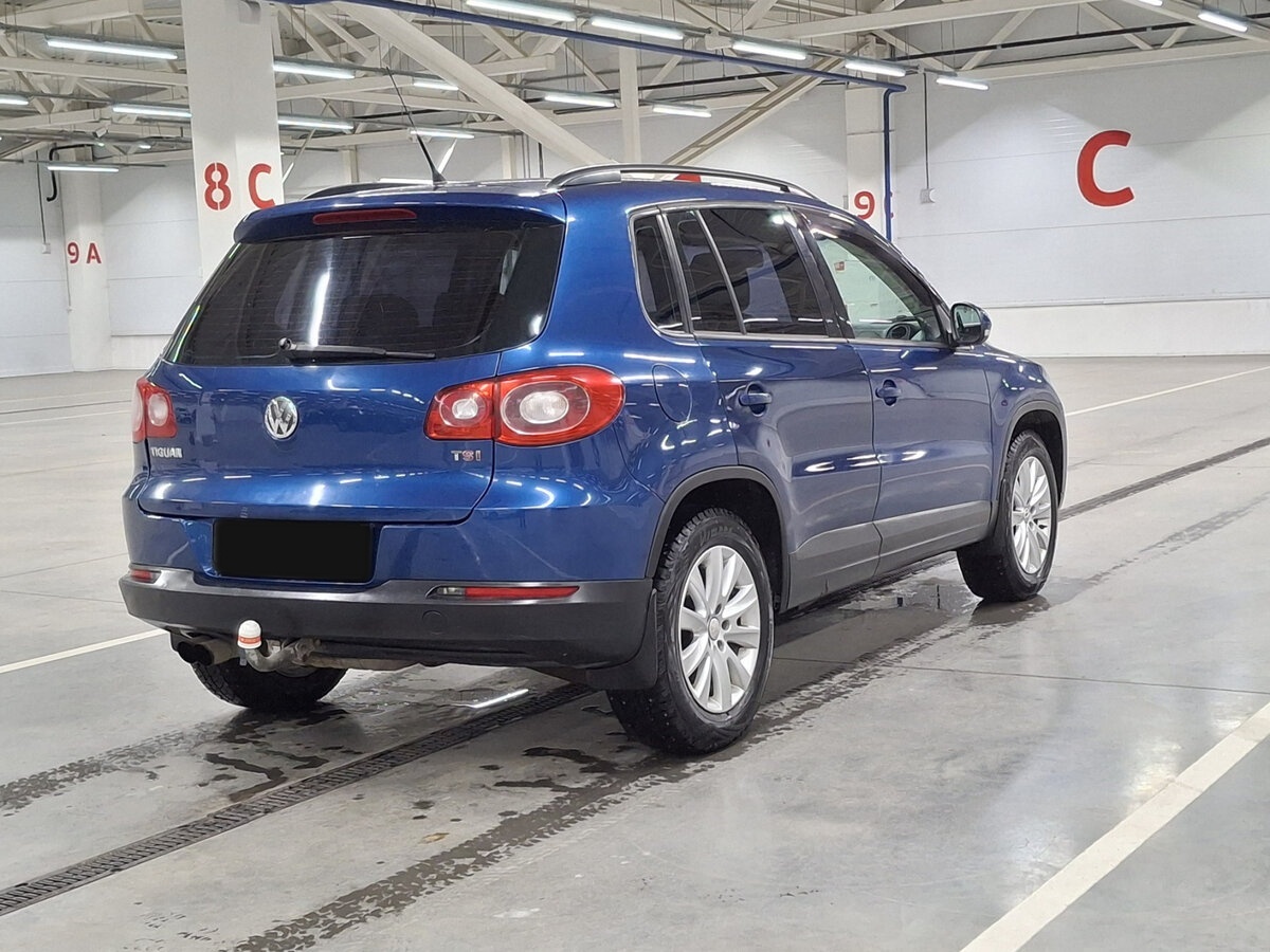 Volkswagen Tiguan с пробегом — 2010 год. Фото: #4