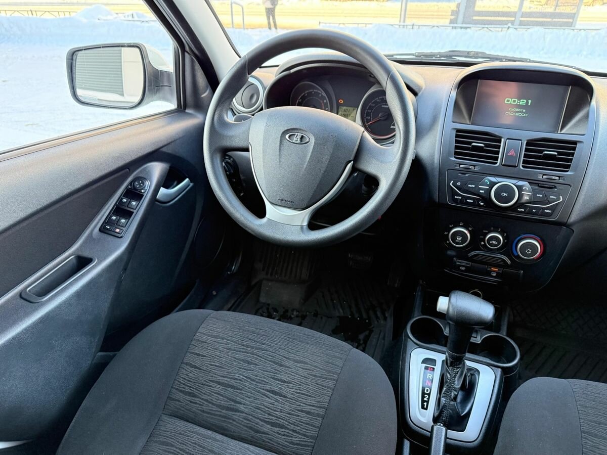 Lada (ВАЗ) Kalina с пробегом — 2013 год. Фото: #4