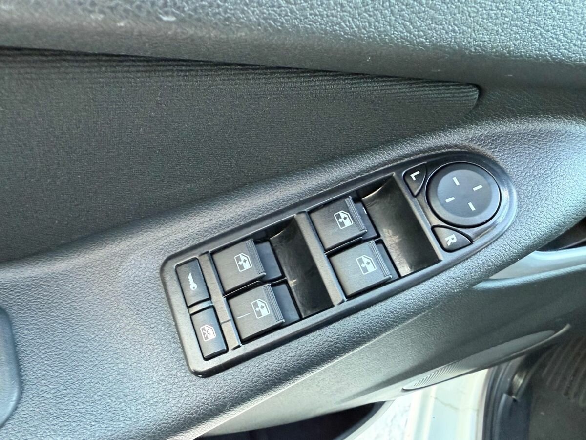 Lada (ВАЗ) Kalina с пробегом — 2013 год. Фото: #14