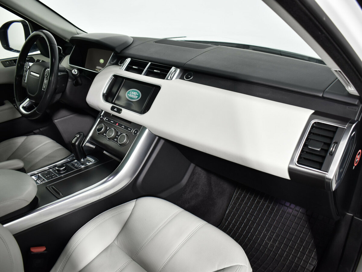 Land Rover Range Rover Sport с пробегом — 2016 год. Фото: #12