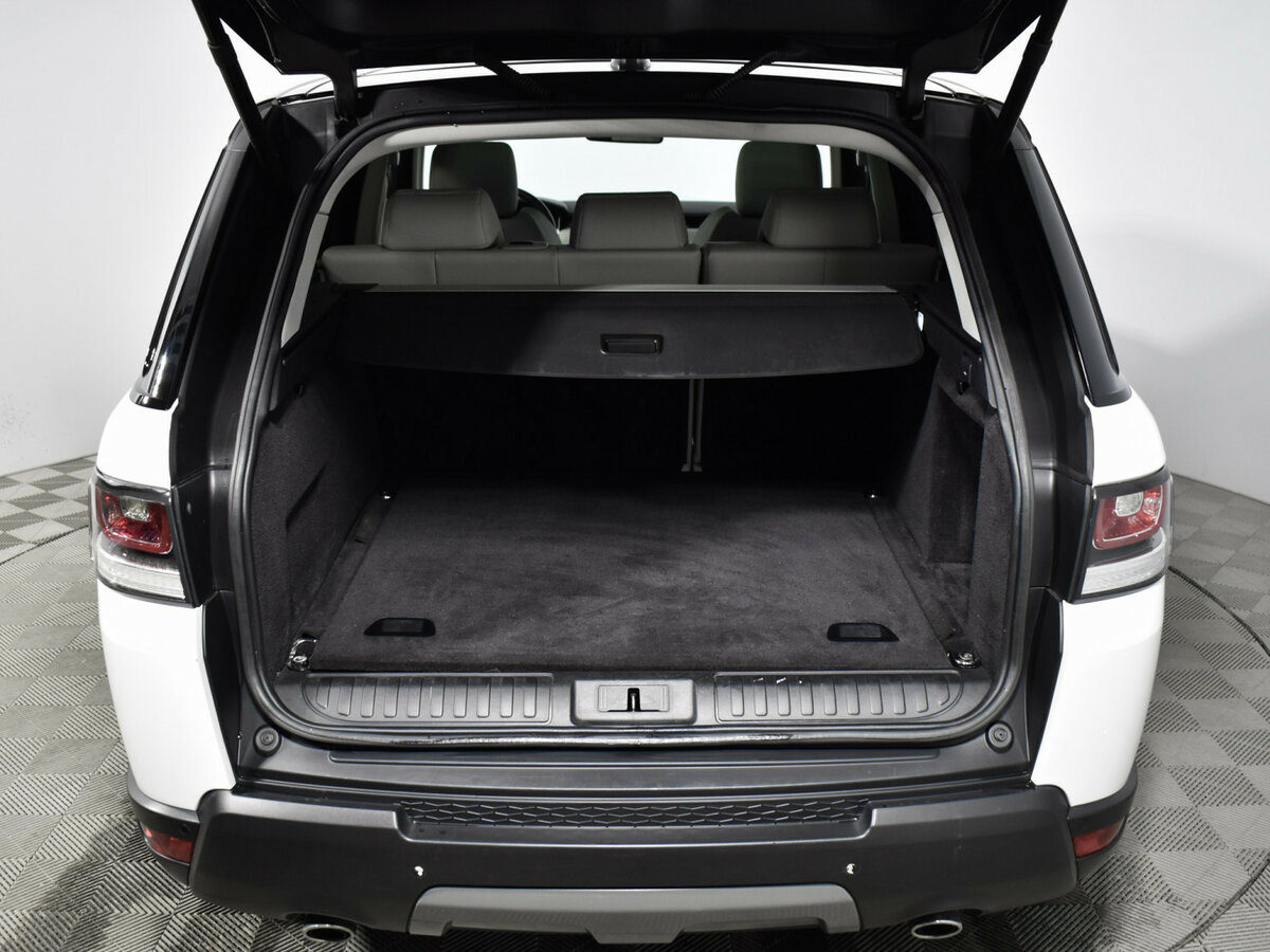 Land Rover Range Rover Sport с пробегом — 2016 год. Фото: #18