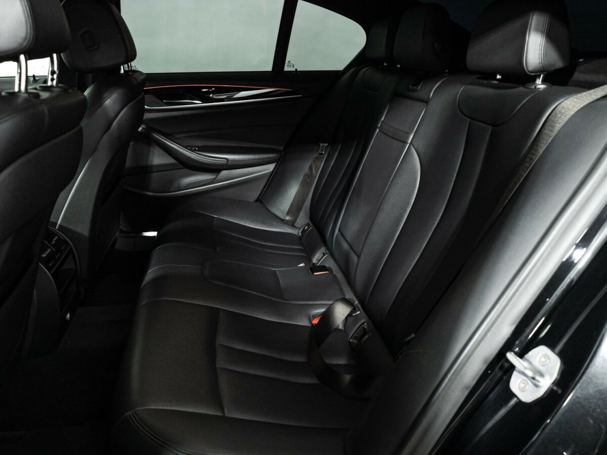 BMW 5 серии с пробегом — 2017 год. Фото: #9