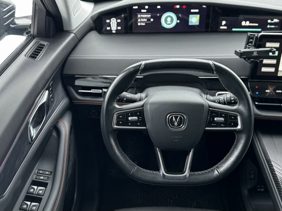 Changan UNI-K с пробегом — 2023 год. Фото: #17