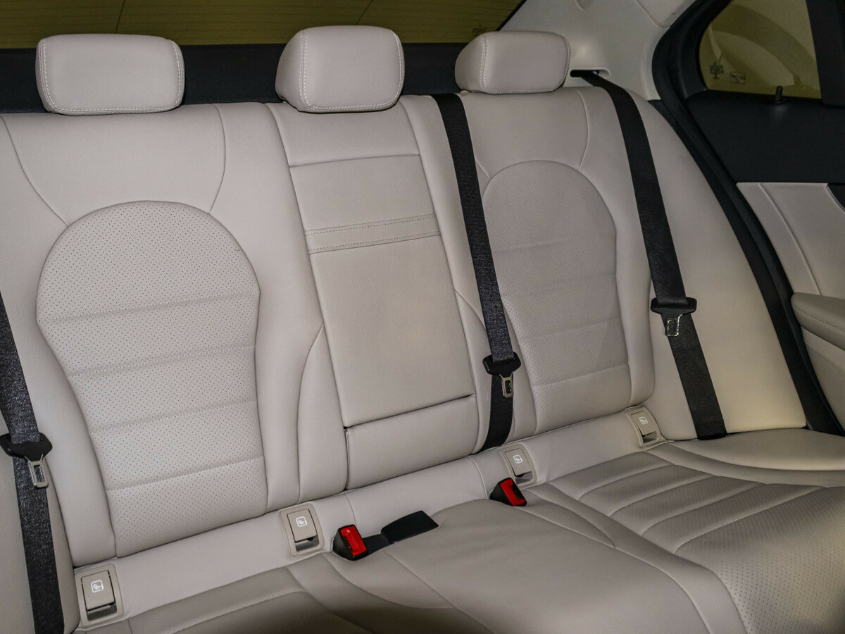 Mercedes-Benz C-Класс с пробегом — 2019 год. Фото: #12