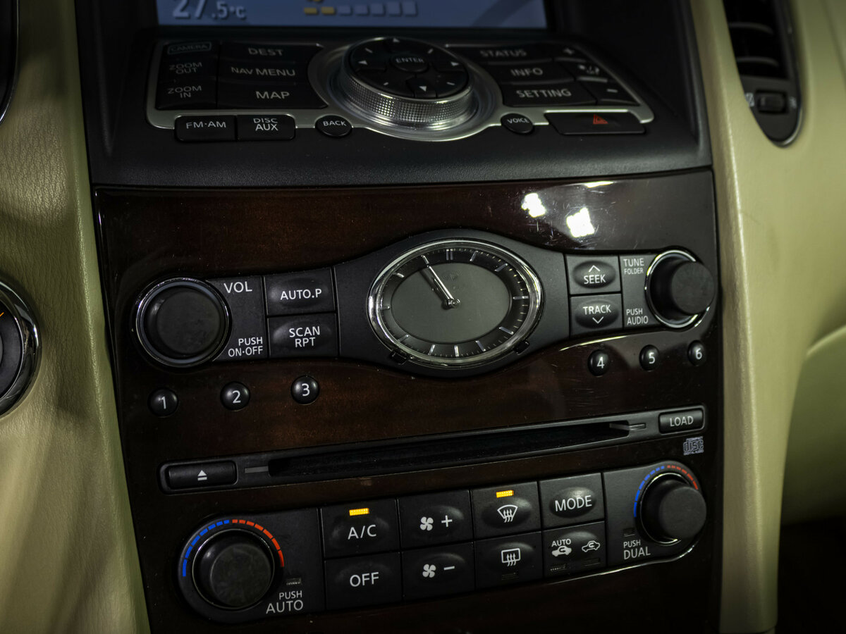 Infiniti EX с пробегом — 2009 год. Фото: #12