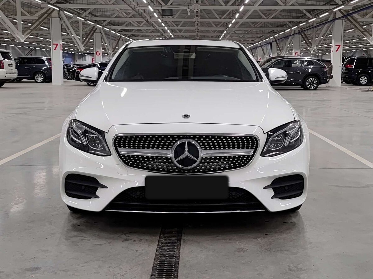 Mercedes-Benz E-Класс с пробегом — 2020 год. Фото: #1