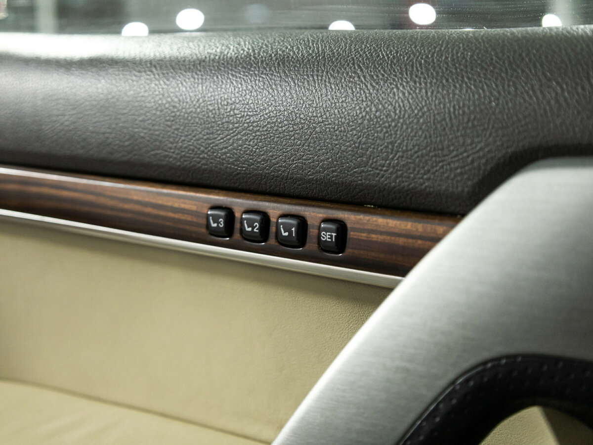 Toyota Land Cruiser с пробегом — 2015 год. Фото: #13