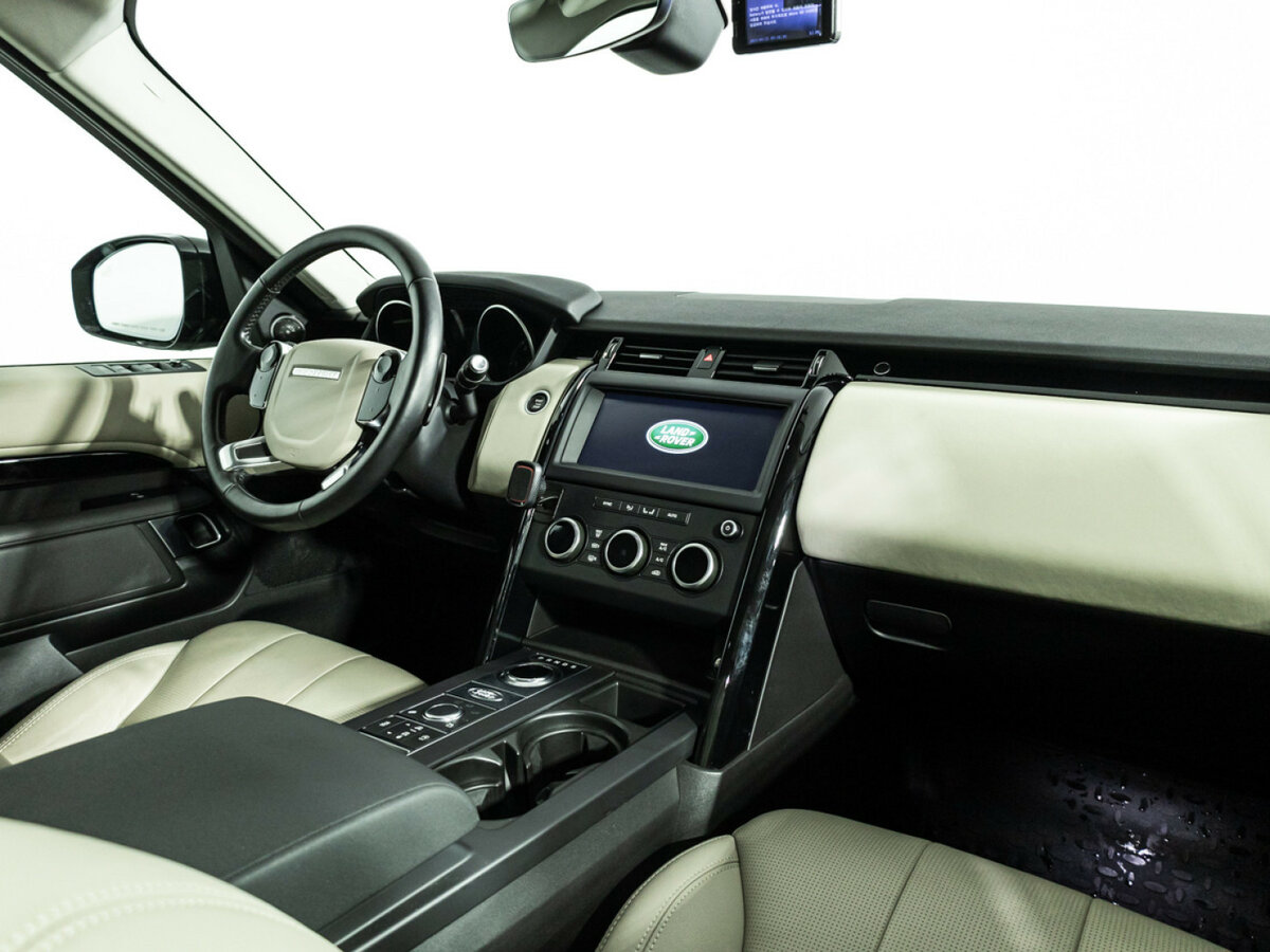 Land Rover Discovery с пробегом — 2020 год. Фото: #7