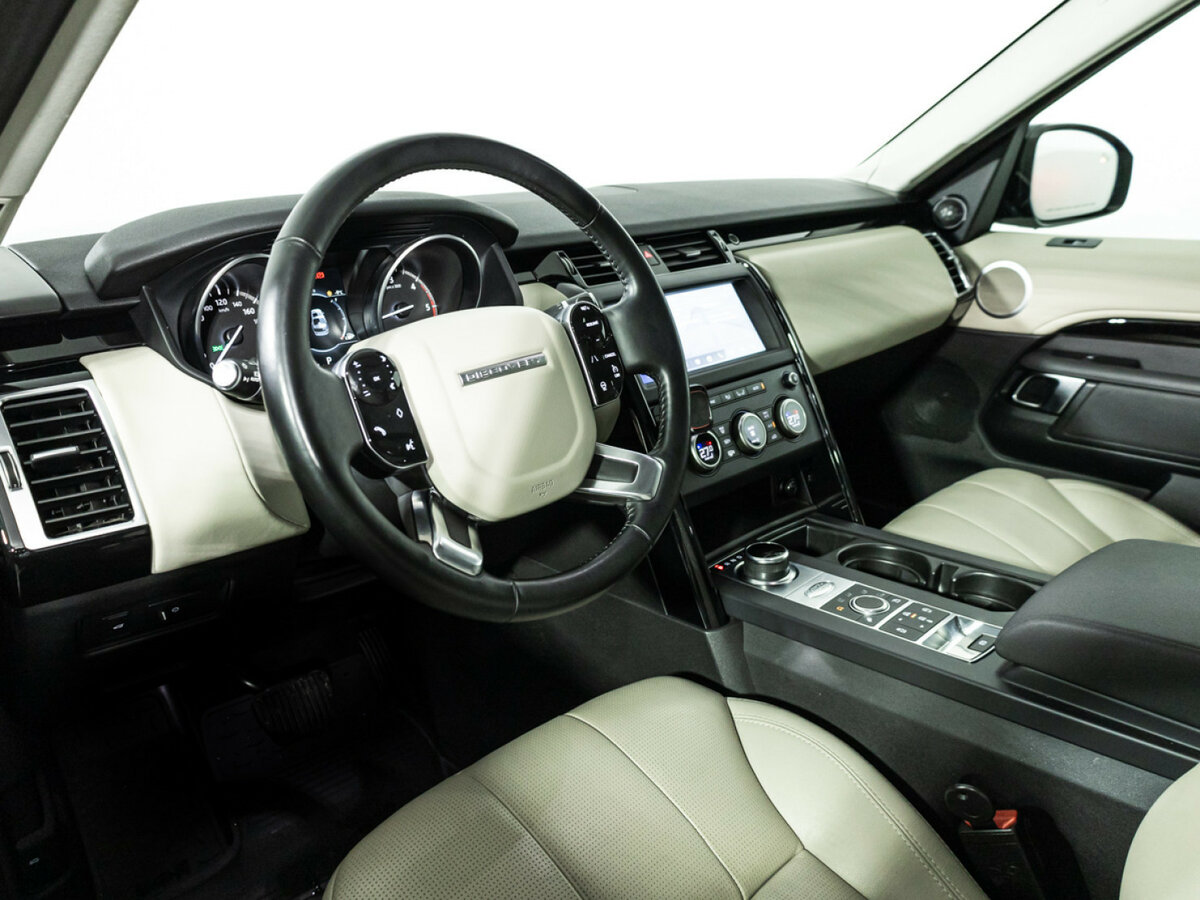 Land Rover Discovery с пробегом — 2020 год. Фото: #9