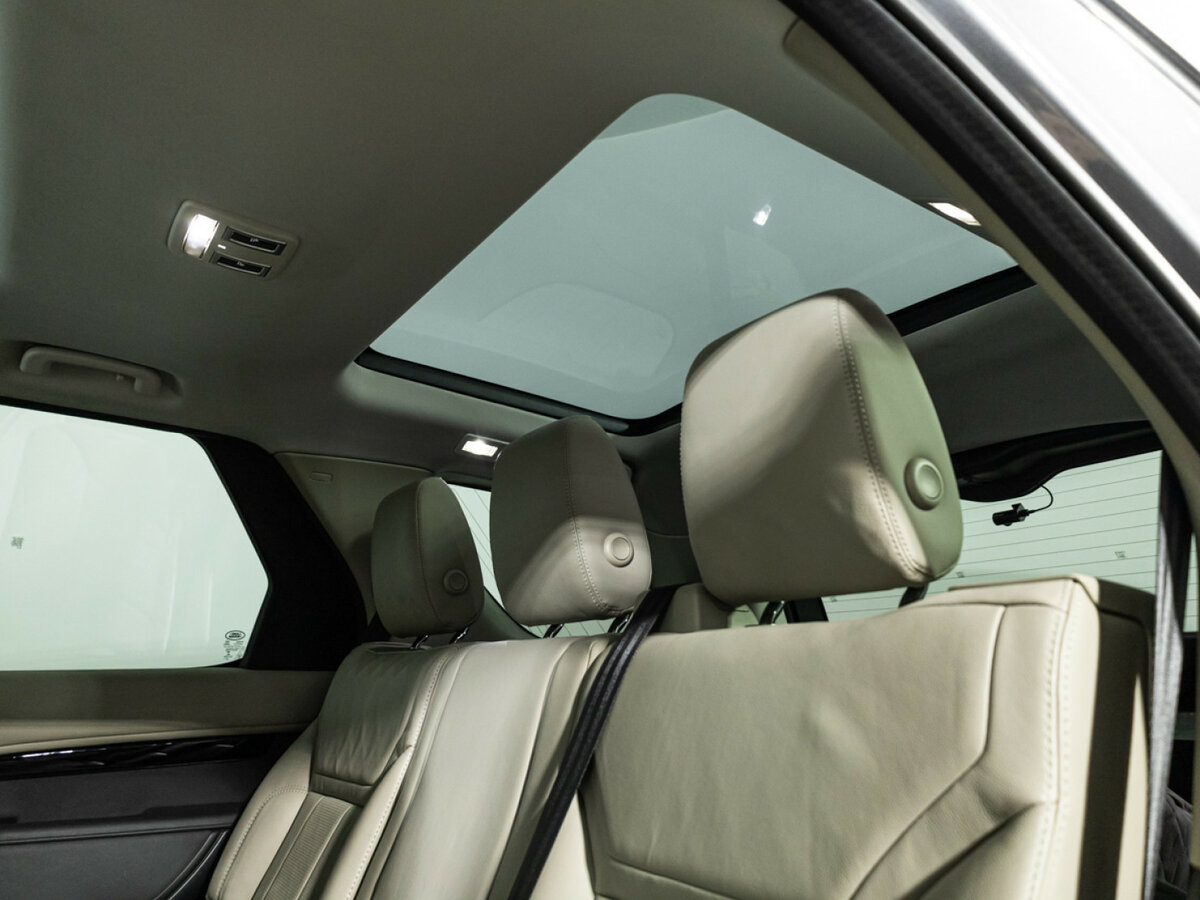 Land Rover Discovery с пробегом — 2020 год. Фото: #14