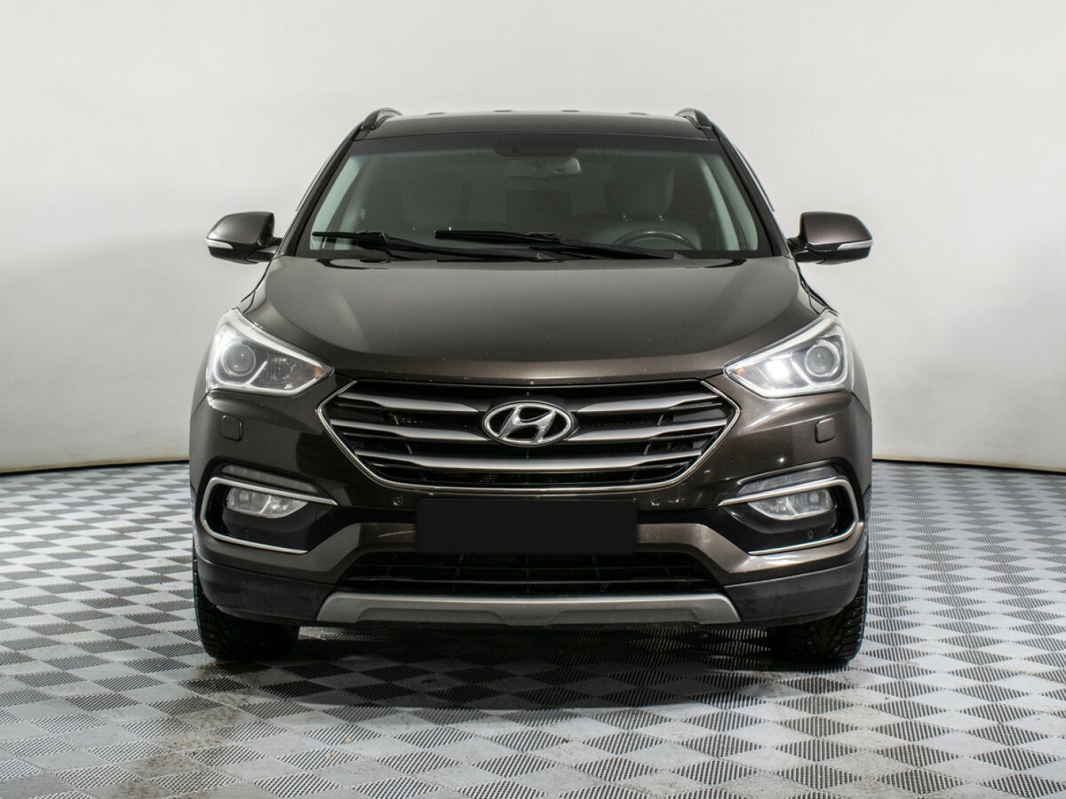 Hyundai Santa Fe с пробегом — 2017 год. Фото: #1