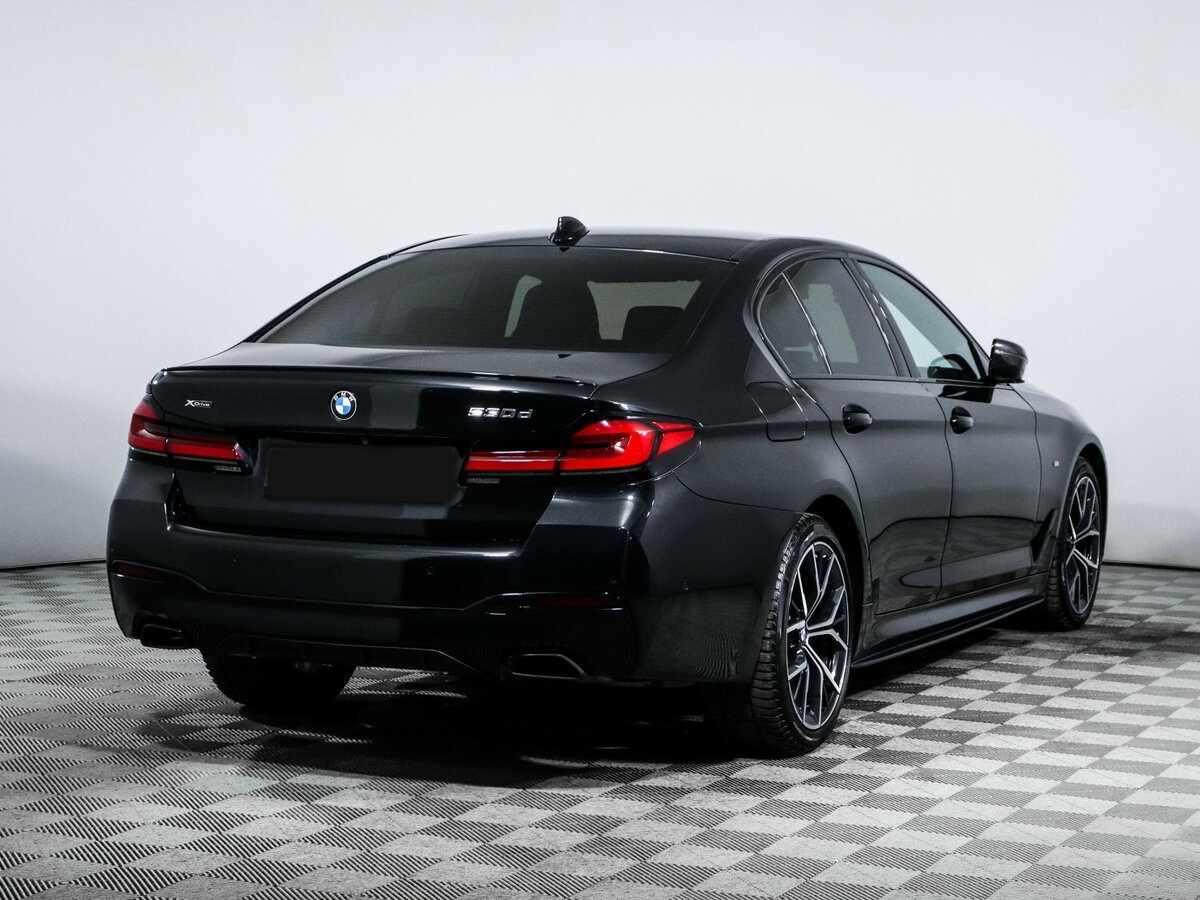 BMW 5 серии с пробегом — 2022 год. Фото: #3