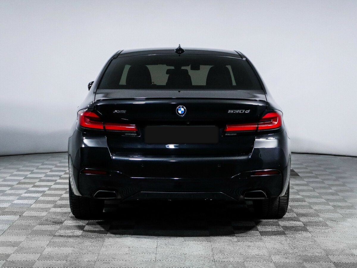 BMW 5 серии с пробегом — 2022 год. Фото: #4