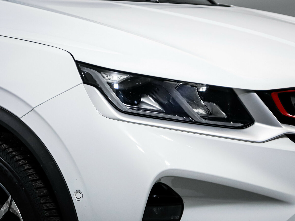 Geely Coolray с пробегом — 2023 год. Фото: #15