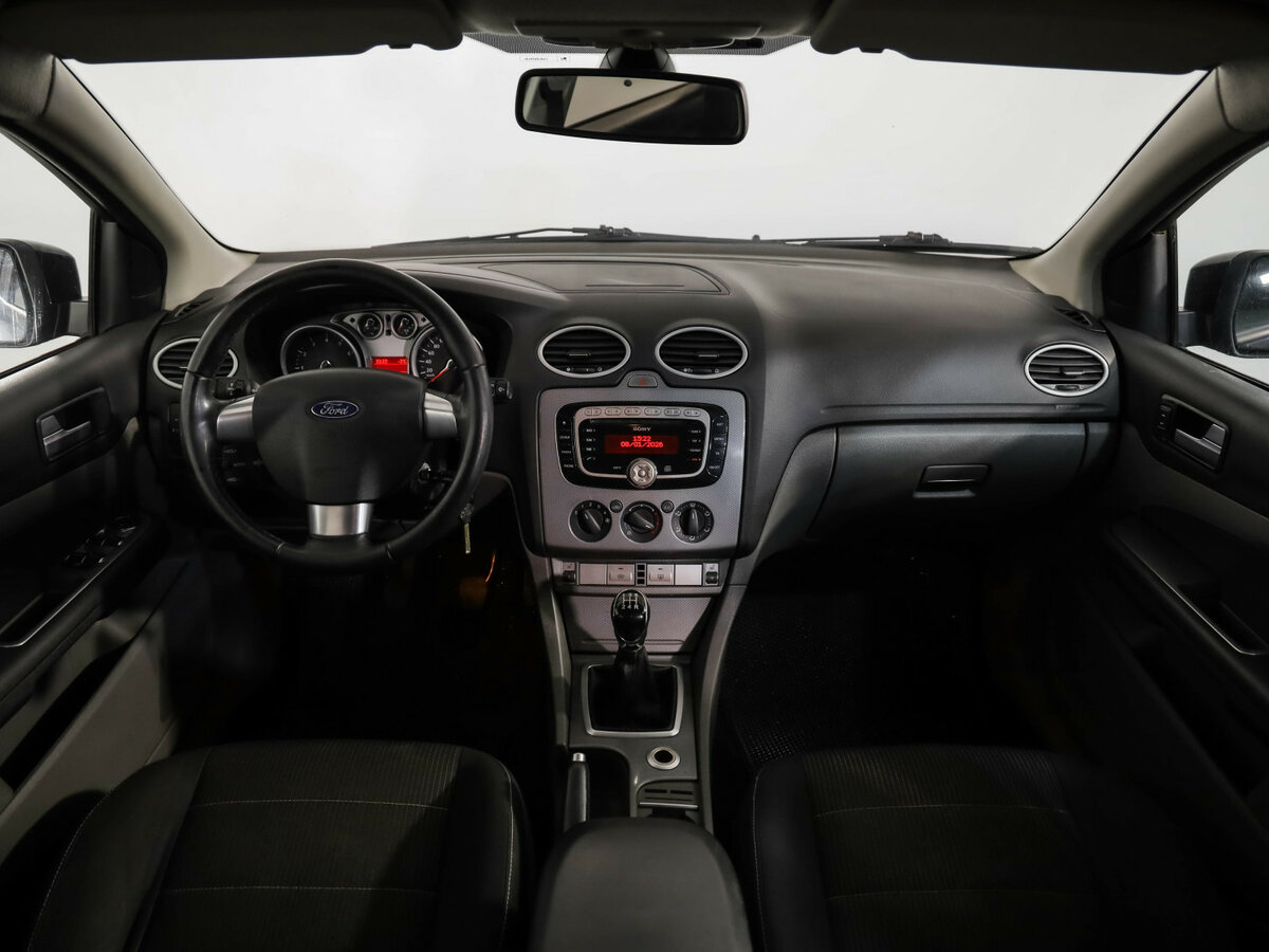 Ford Focus с пробегом — 2011 год. Фото: #12