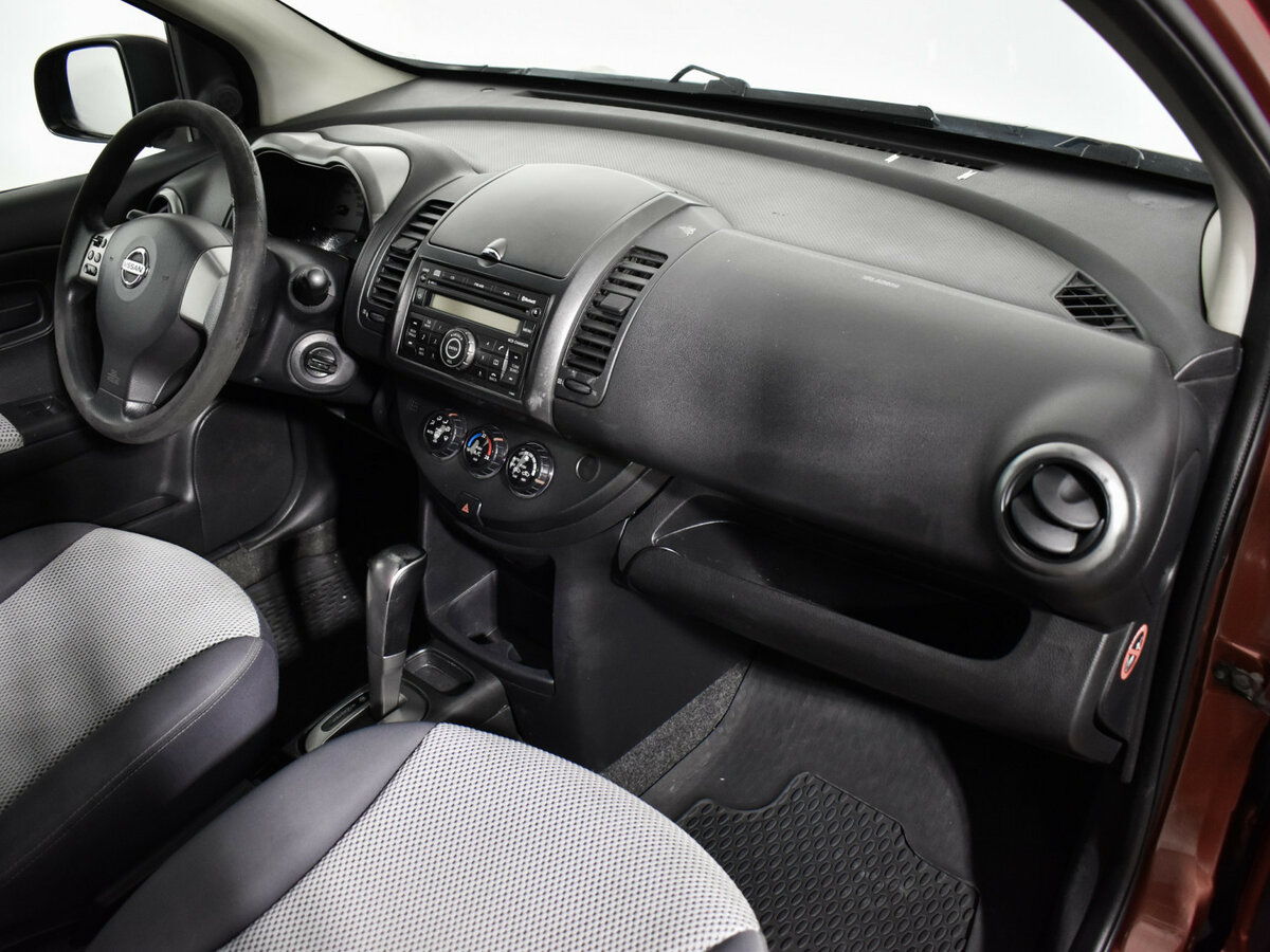Nissan Note с пробегом — 2007 год. Фото: #11