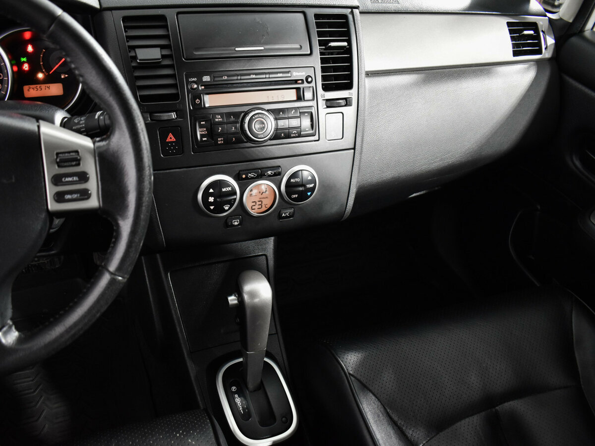 Nissan Tiida с пробегом — 2008 год. Фото: #17