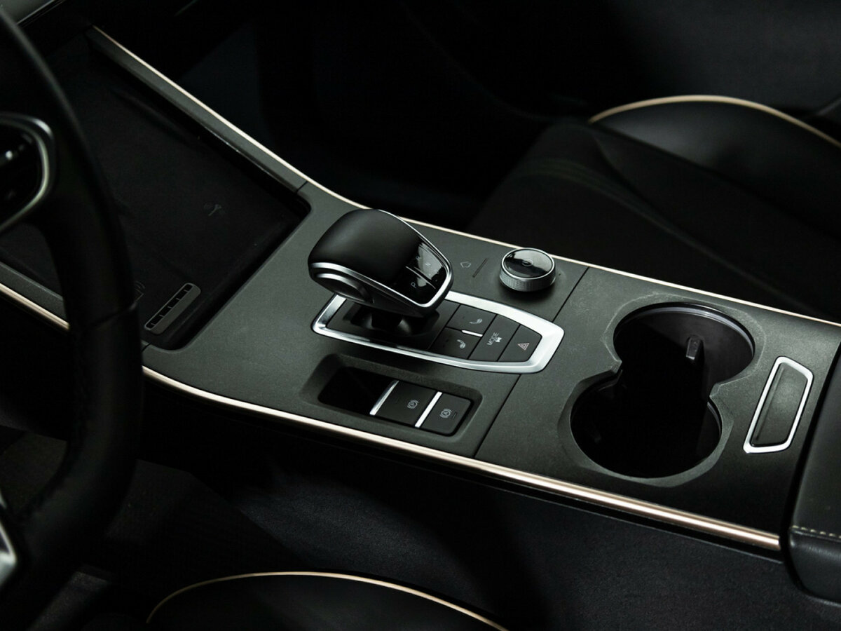 OMODA C5 с пробегом — 2024 год. Фото: #14