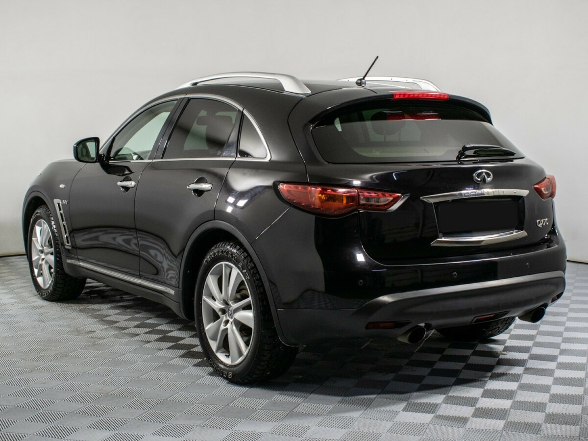 Infiniti QX70 с пробегом — 2015 год. Фото: #5