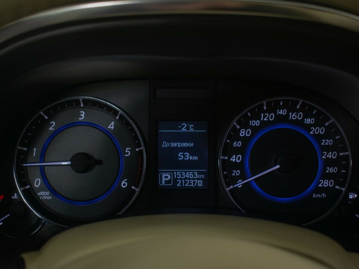 Infiniti QX70 с пробегом — 2015 год. Фото: #9