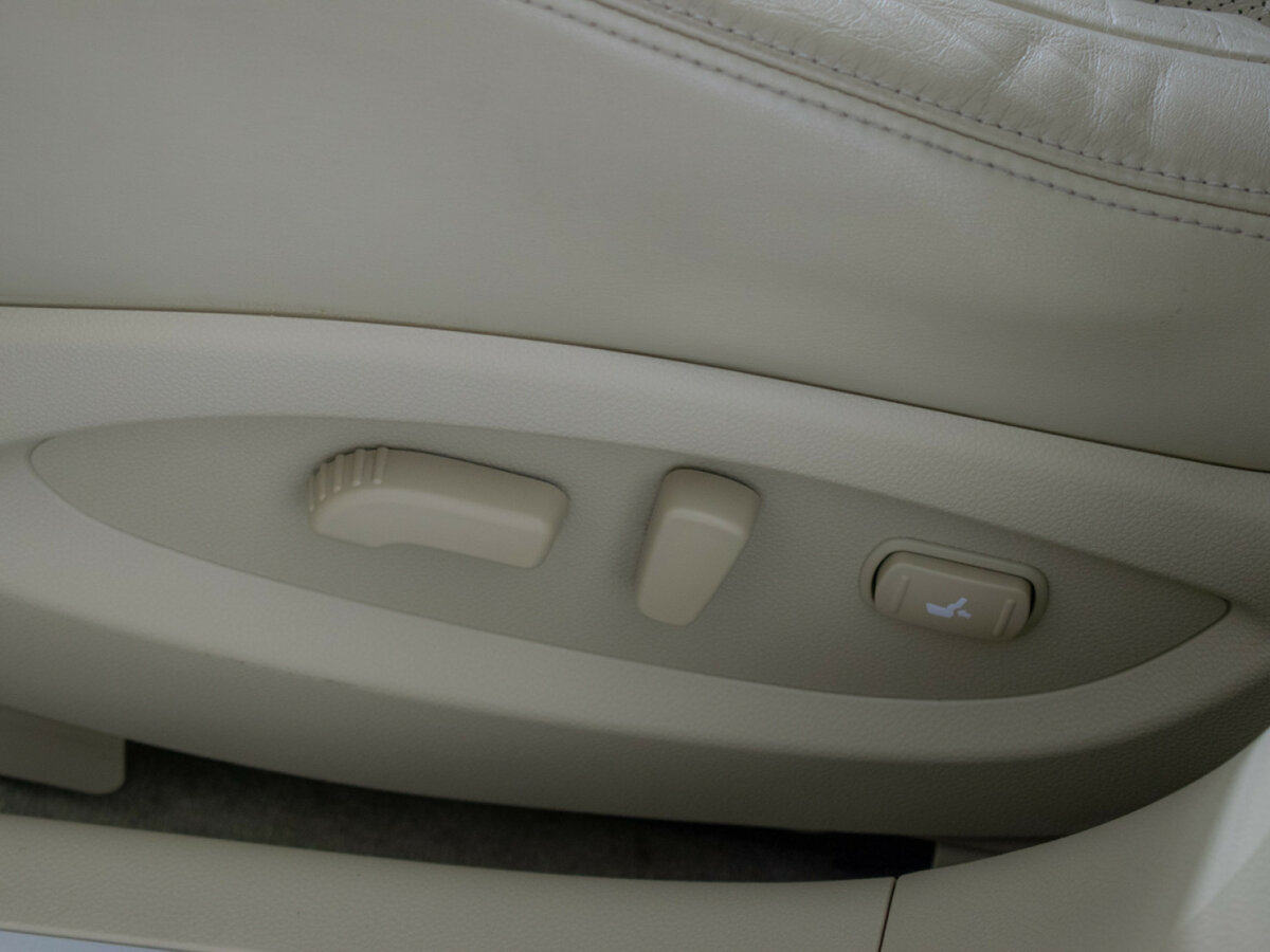 Infiniti QX70 с пробегом — 2015 год. Фото: #10