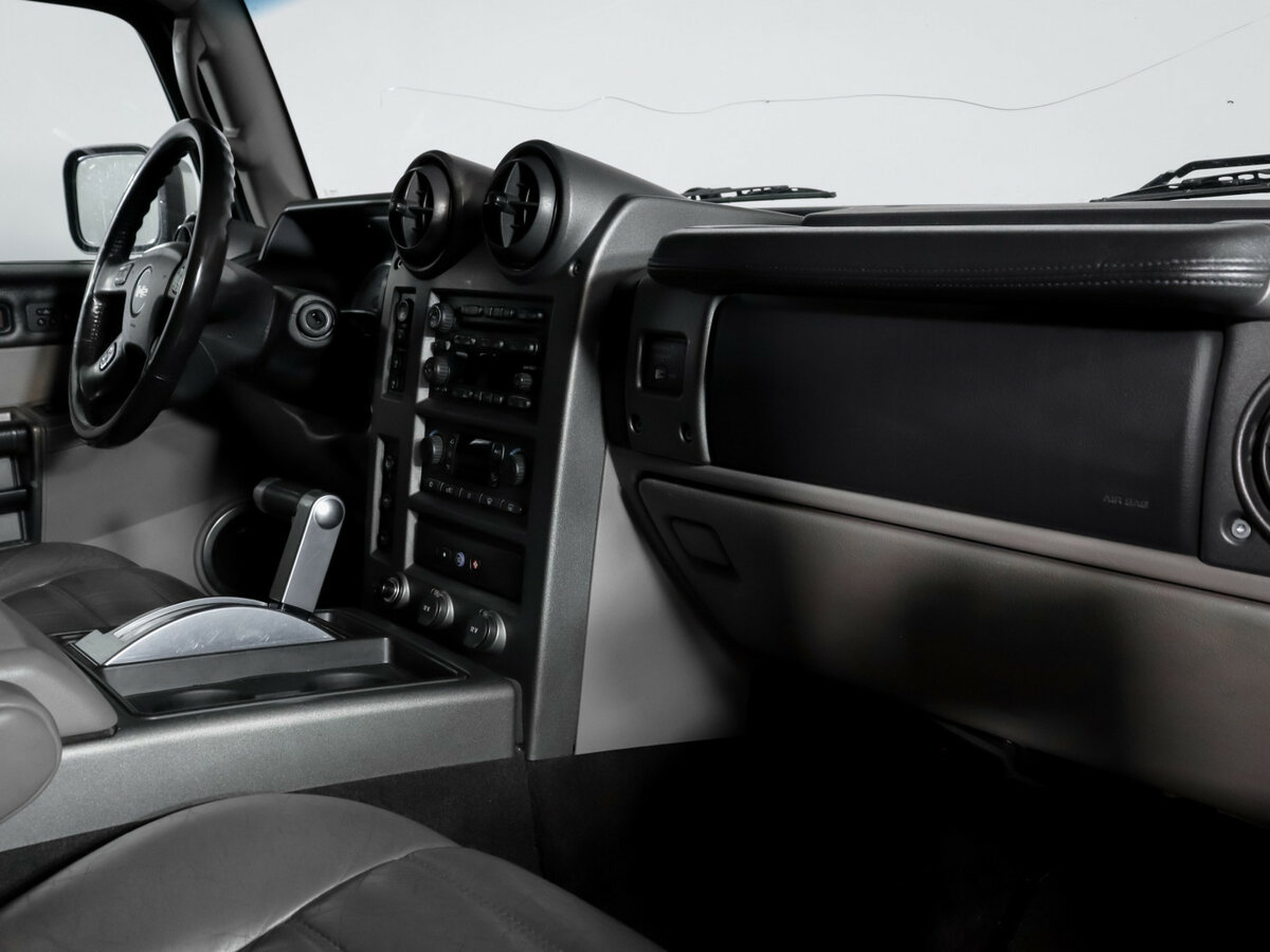 Hummer H2 с пробегом — 2004 год. Фото: #8