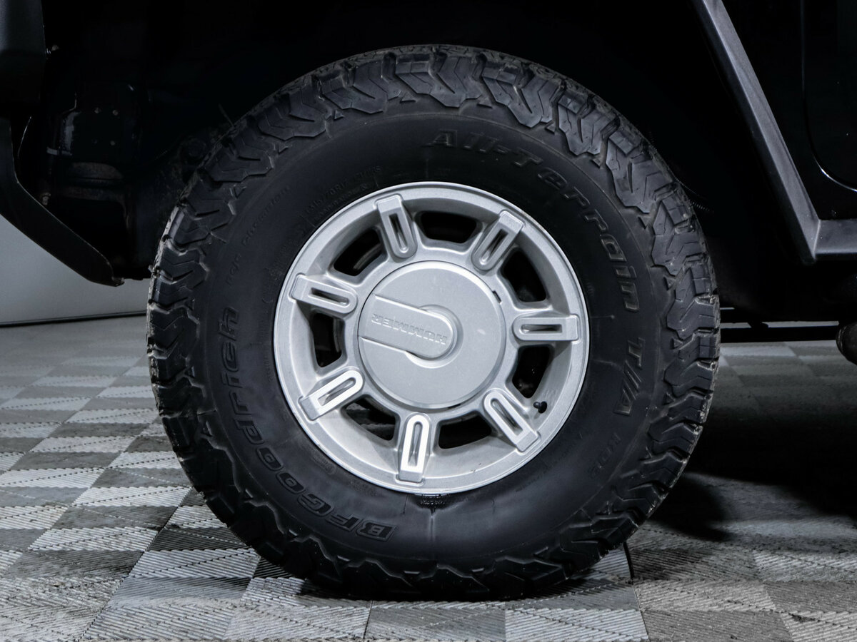 Hummer H2 с пробегом — 2004 год. Фото: #14