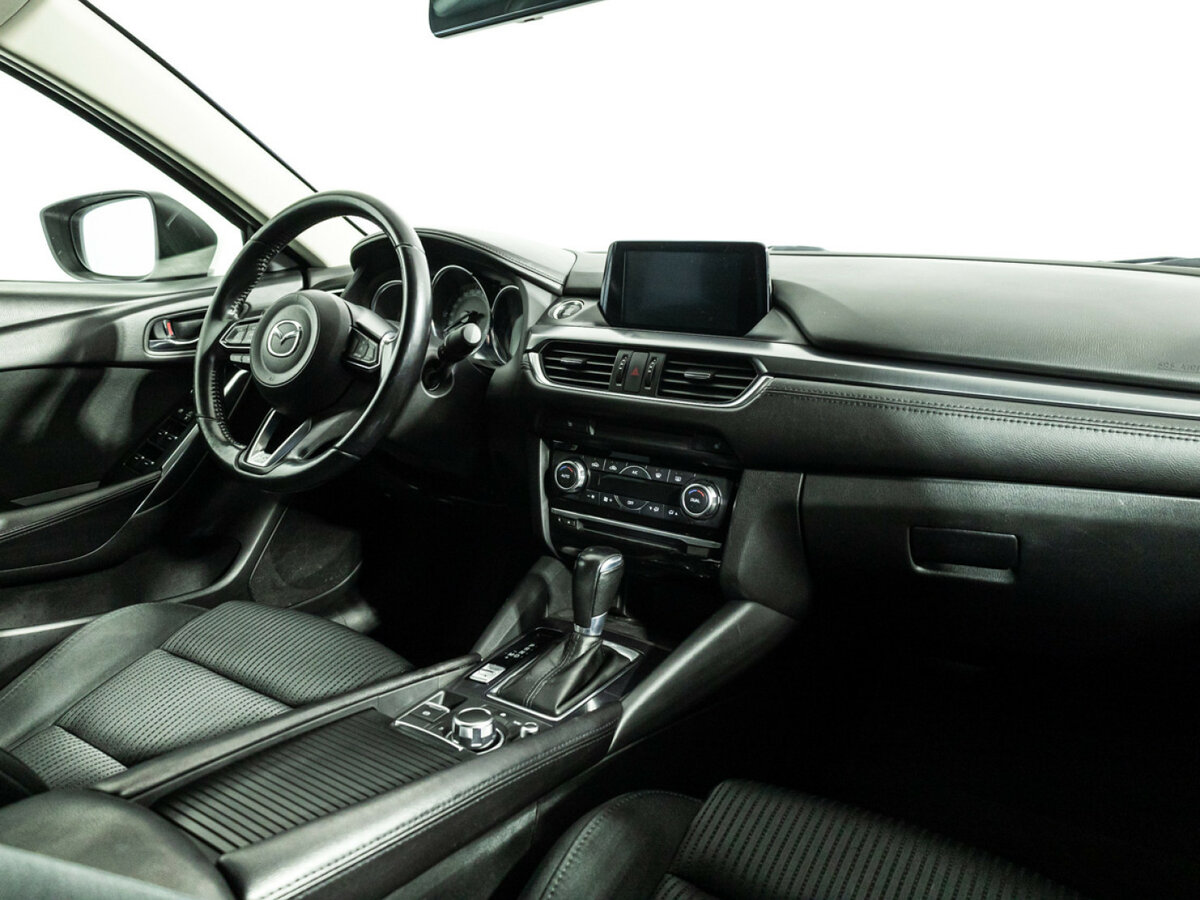Mazda 6 с пробегом — 2017 год. Фото: #8