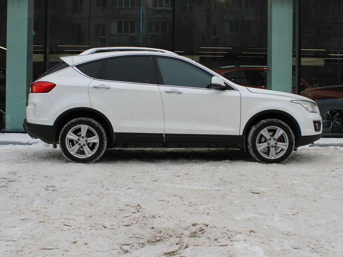 FAW Besturn X80 с пробегом — 2017 год. Фото: #3