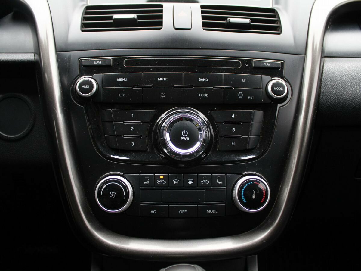 FAW Besturn X80 с пробегом — 2017 год. Фото: #16