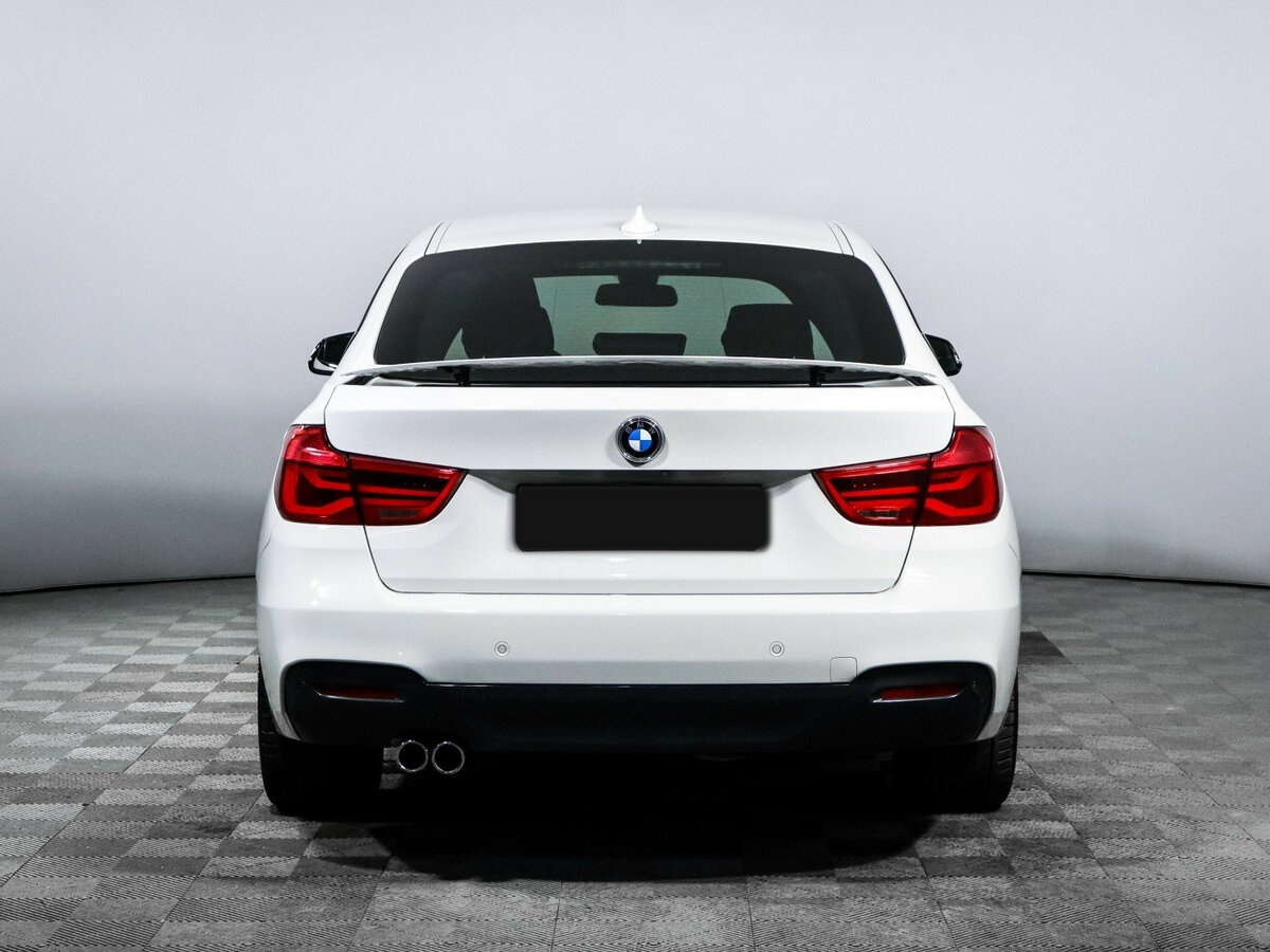 BMW 3 серии с пробегом — 2018 год. Фото: #4