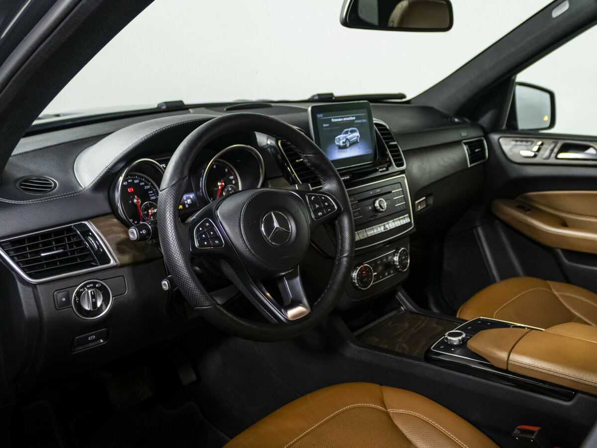 Mercedes-Benz GLS с пробегом — 2019 год. Фото: #8