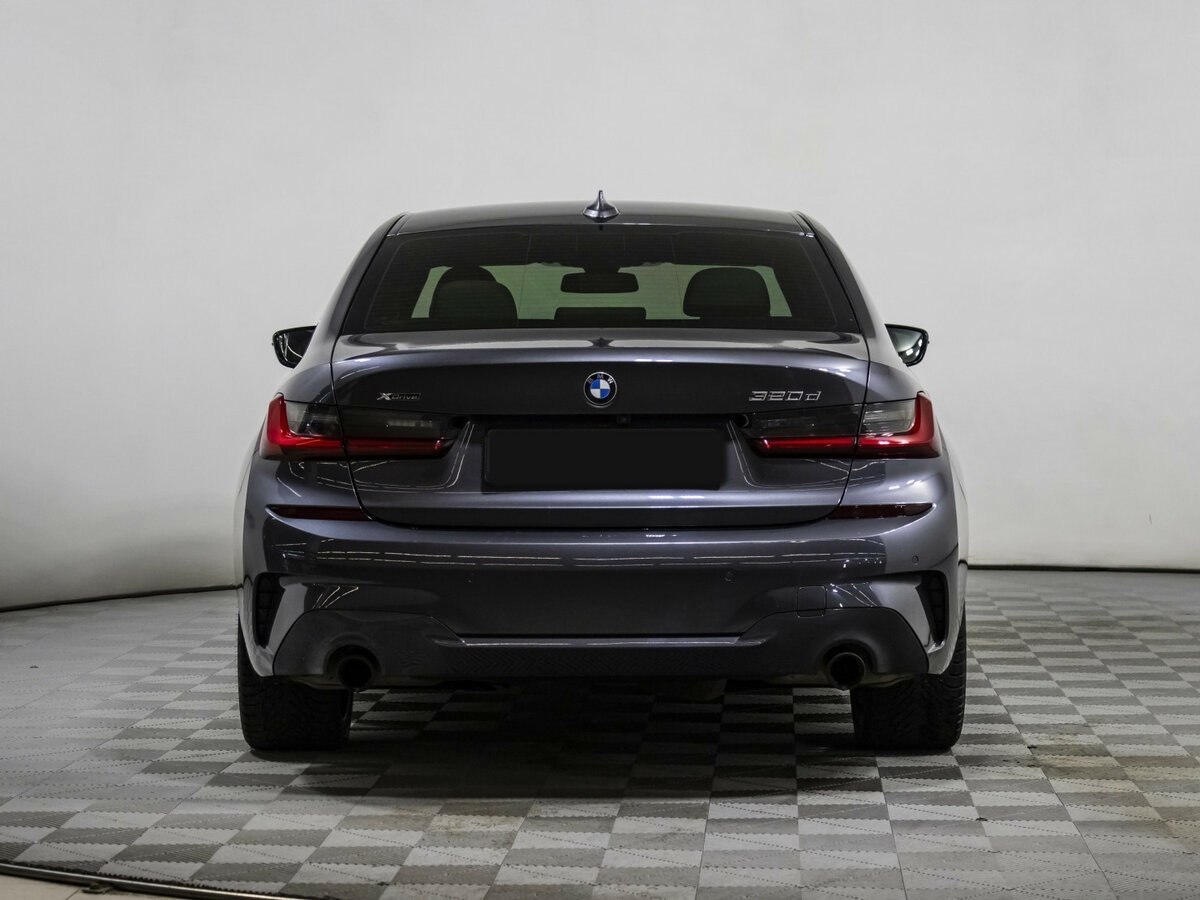 BMW 3 серии с пробегом — 2020 год. Фото: #4