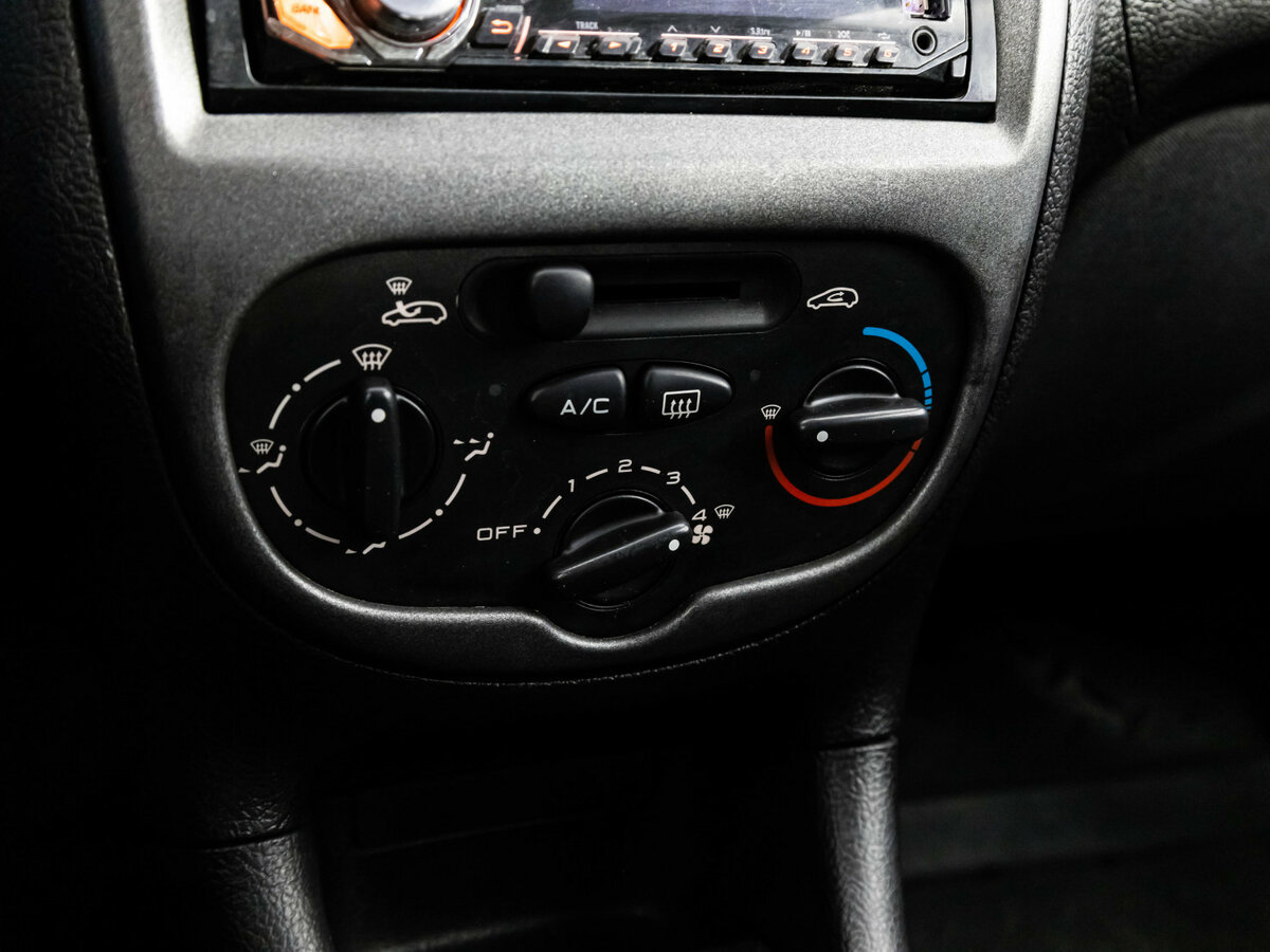 Peugeot 206 с пробегом — 2008 год. Фото: #10