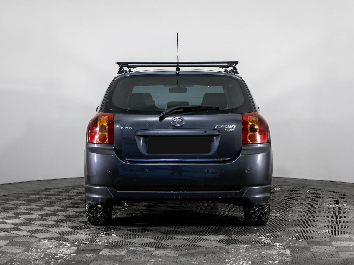 Toyota Corolla с пробегом — 2006 год. Фото: #4