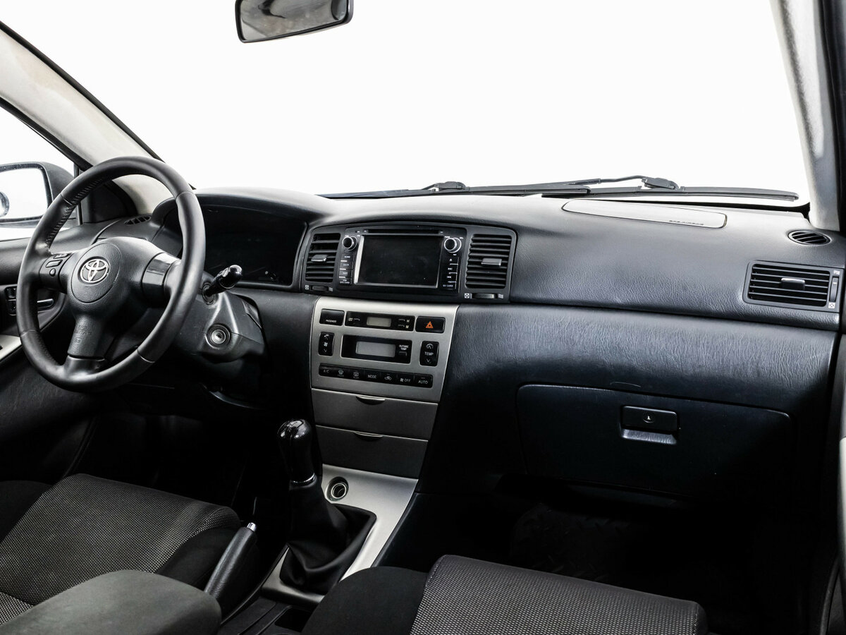 Toyota Corolla с пробегом — 2006 год. Фото: #6