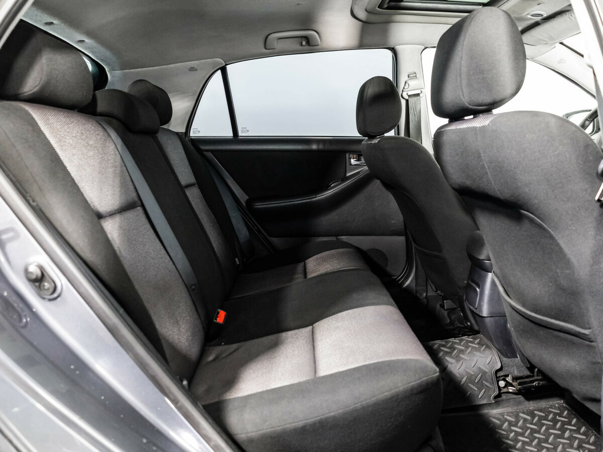 Toyota Corolla с пробегом — 2006 год. Фото: #14