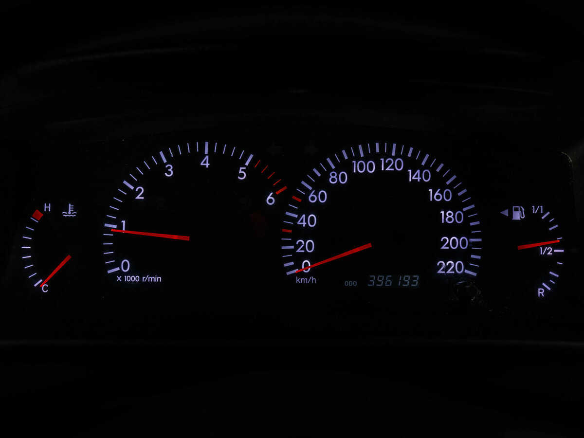 Toyota Corolla с пробегом — 2006 год. Фото: #16