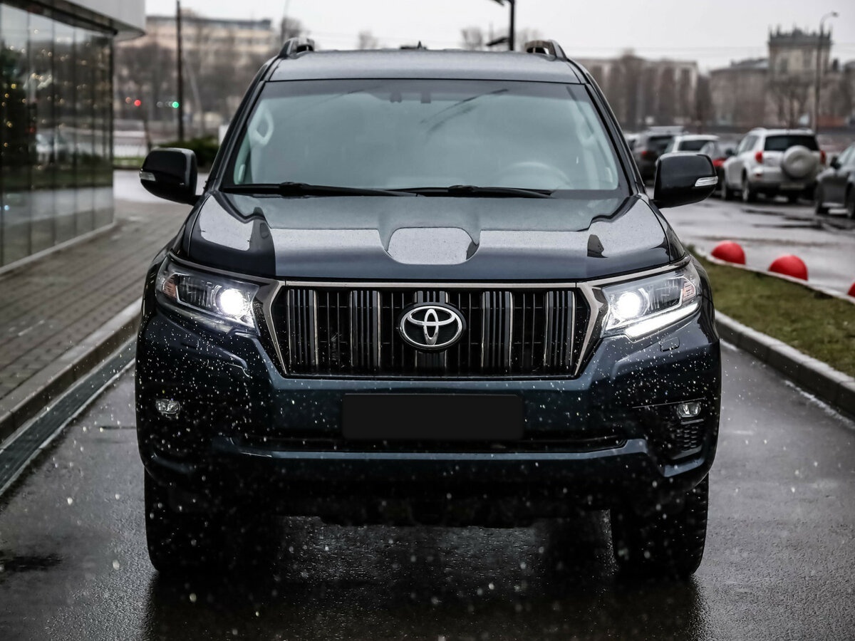 Toyota Land Cruiser Prado с пробегом — 2021 год. Фото: #1
