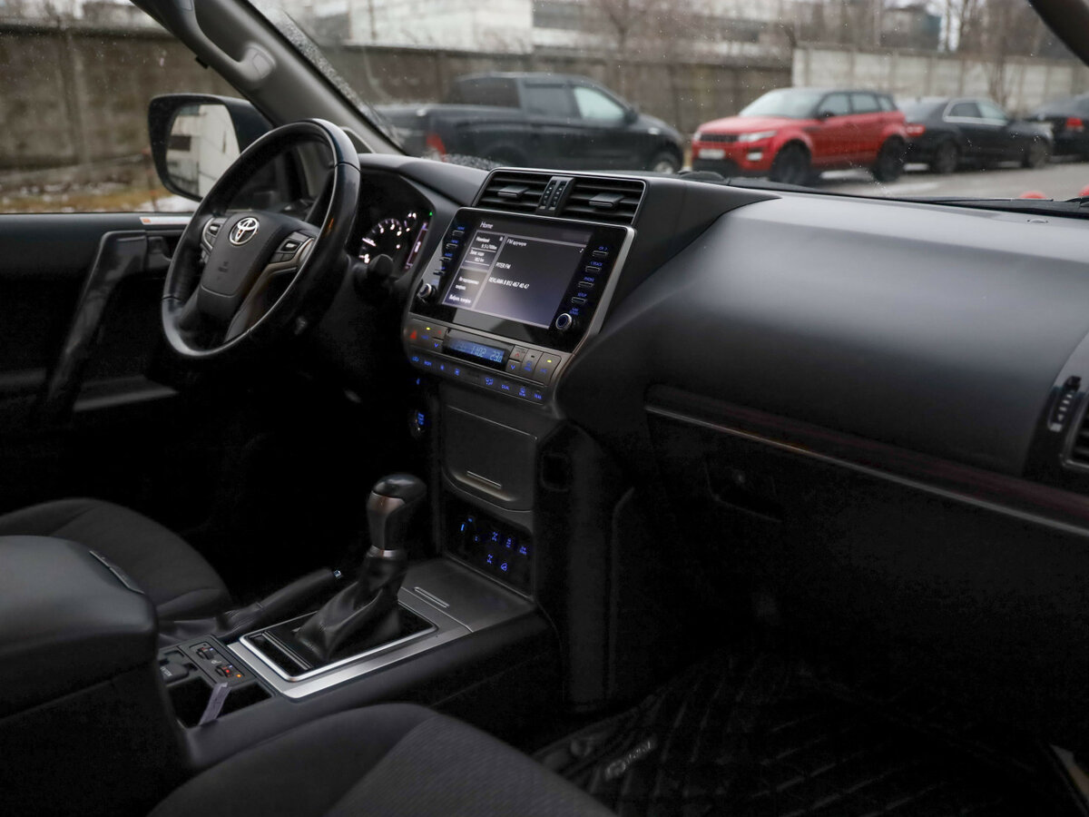 Toyota Land Cruiser Prado с пробегом — 2021 год. Фото: #6