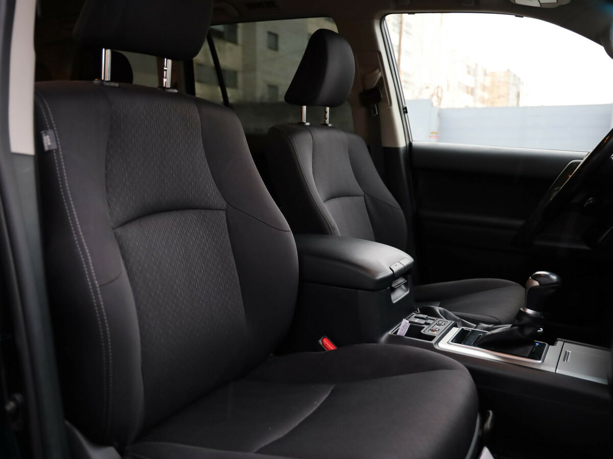 Toyota Land Cruiser Prado с пробегом — 2021 год. Фото: #7