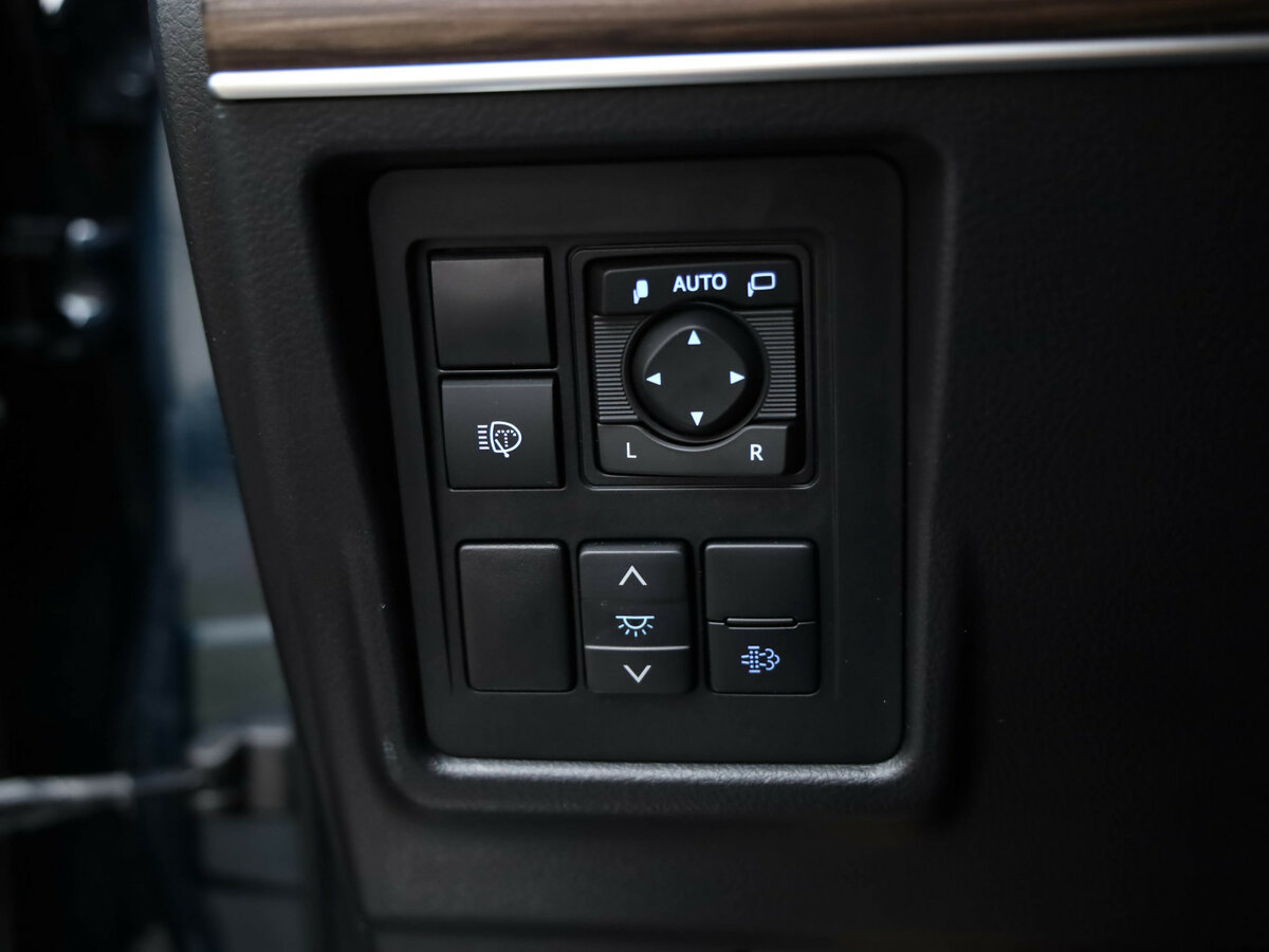 Toyota Land Cruiser Prado с пробегом — 2021 год. Фото: #20