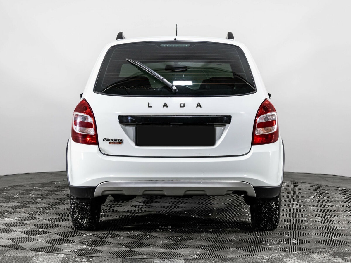 Lada (ВАЗ) Granta с пробегом — 2023 год. Фото: #4